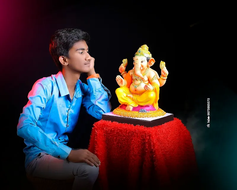 R K Digital Photo Studio