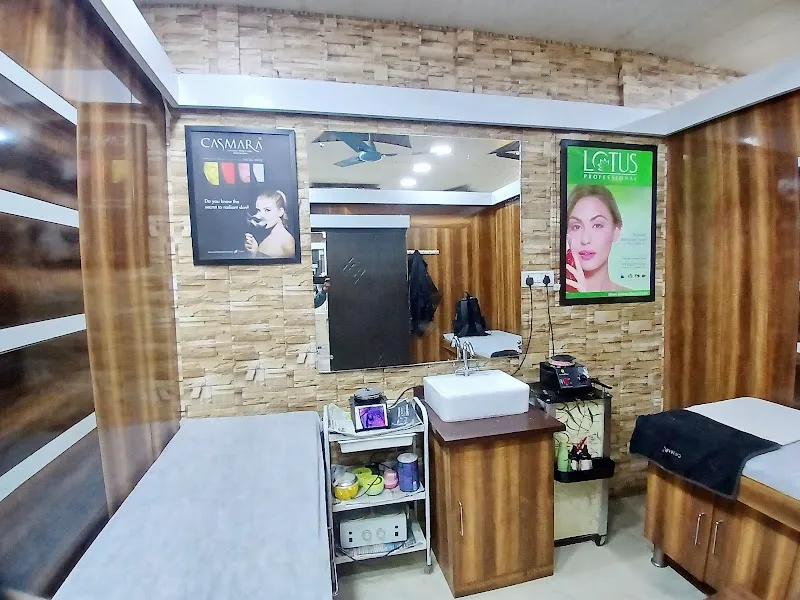 P7 Star Smart Unisex Salon & Academy - Bridal Makeup in Dehradun | Hair Color | Nail Extension | Hair Extension | Eyelashes
