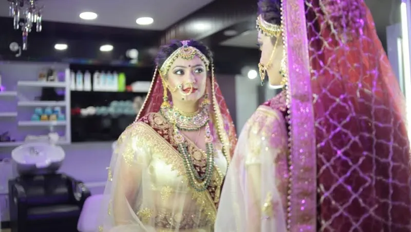 P7 Star Smart Unisex Salon & Academy - Bridal Makeup in Dehradun | Hair Color | Nail Extension | Hair Extension | Eyelashes
