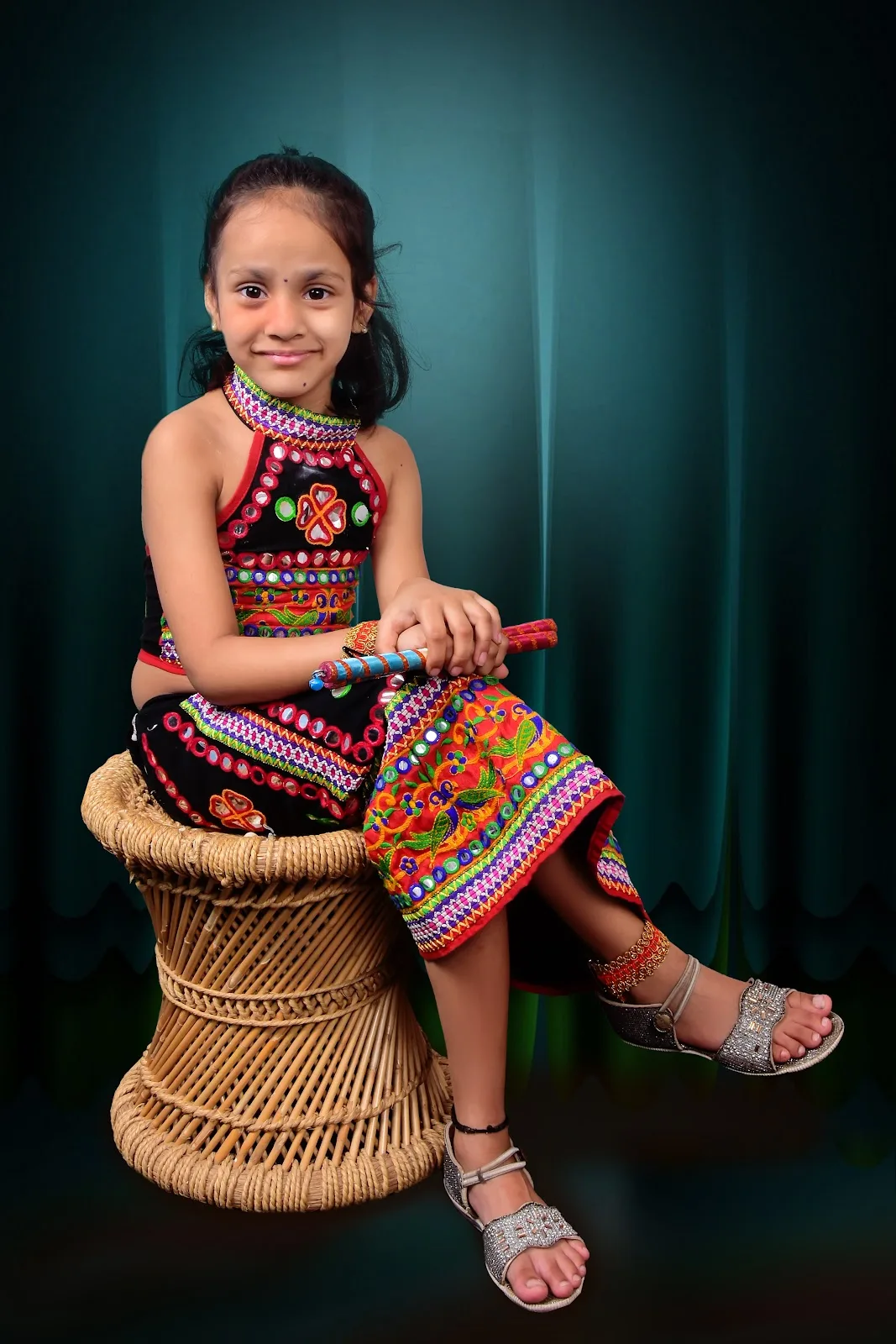 VICKY PHOTO STUDIO