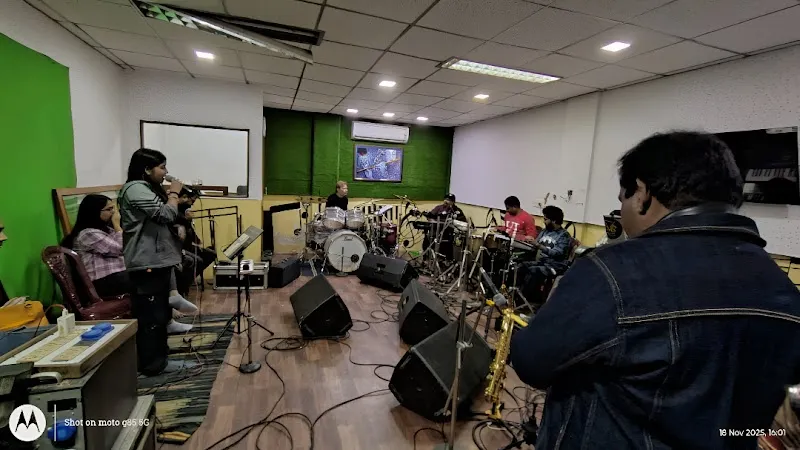 MAYUR MULTITRACK STUDIO