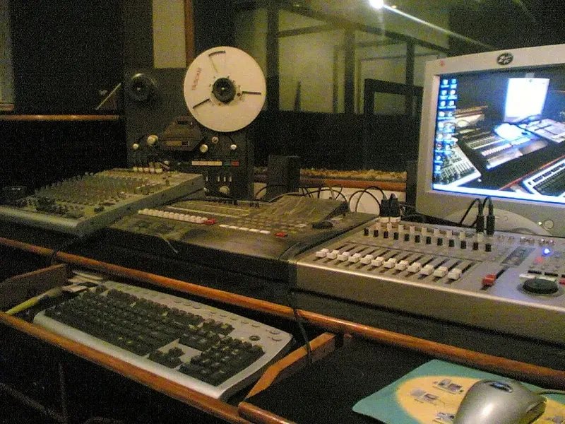 MAYUR MULTITRACK STUDIO