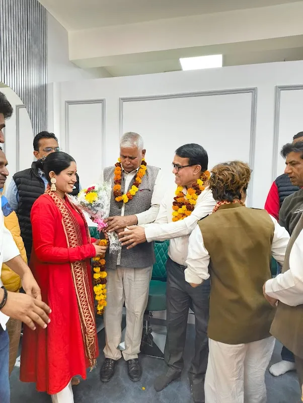Shubh Aura Unisex Salon