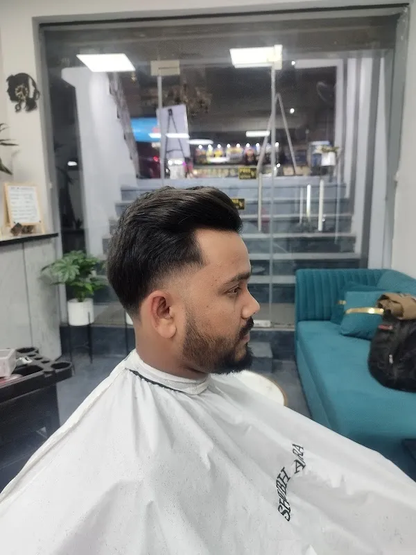 Shubh Aura Unisex Salon