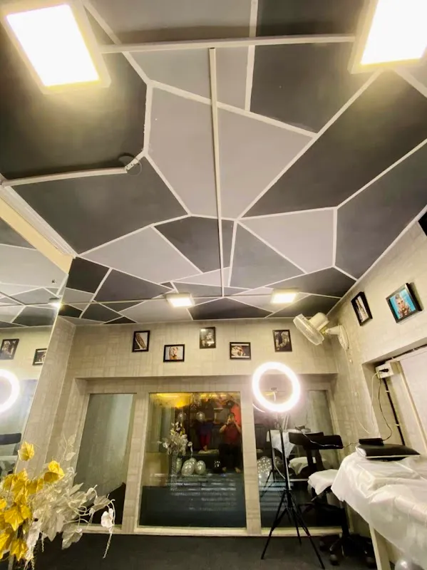 V The Glamorous salon & The glam ink tattoo studio