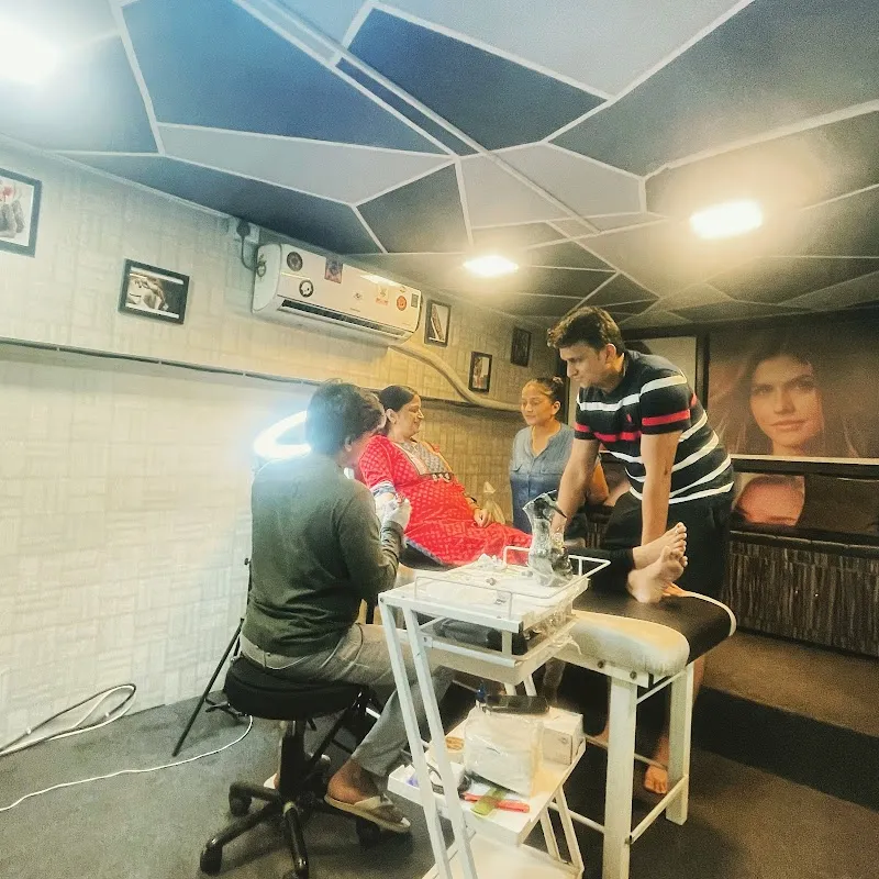 V The Glamorous salon & The glam ink tattoo studio