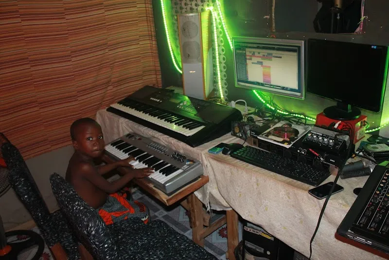 Studio ''Afro-Stars'' Production & Communication
