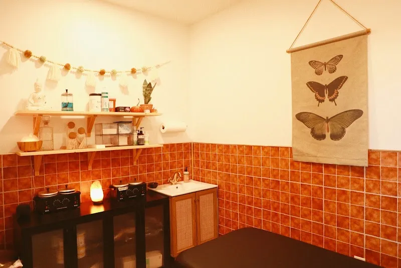 Peachy Keen Salon & Bohemian Bungalow