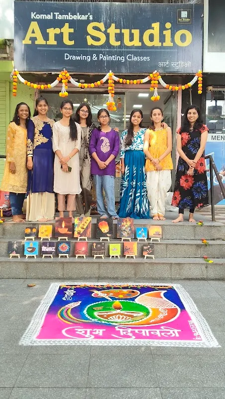 Komal Tambekar's Art Studio - Painting Classes & Art Gallery
