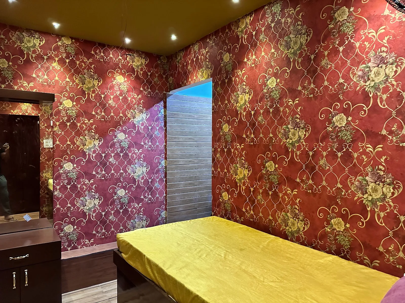GOLD SPA