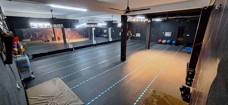 ROCK N ROCK ACADEMY