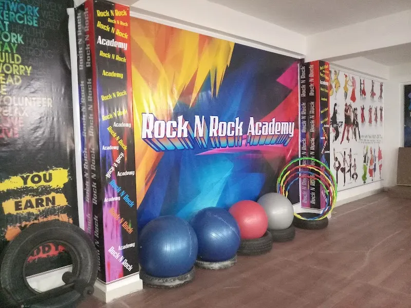 ROCK N ROCK ACADEMY