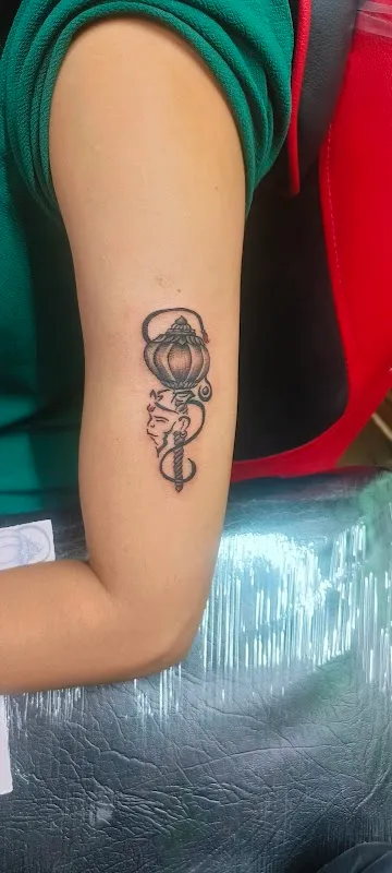 C K TATTOO WORLD ( TATTOO, PIERCING & BLOOD ART)