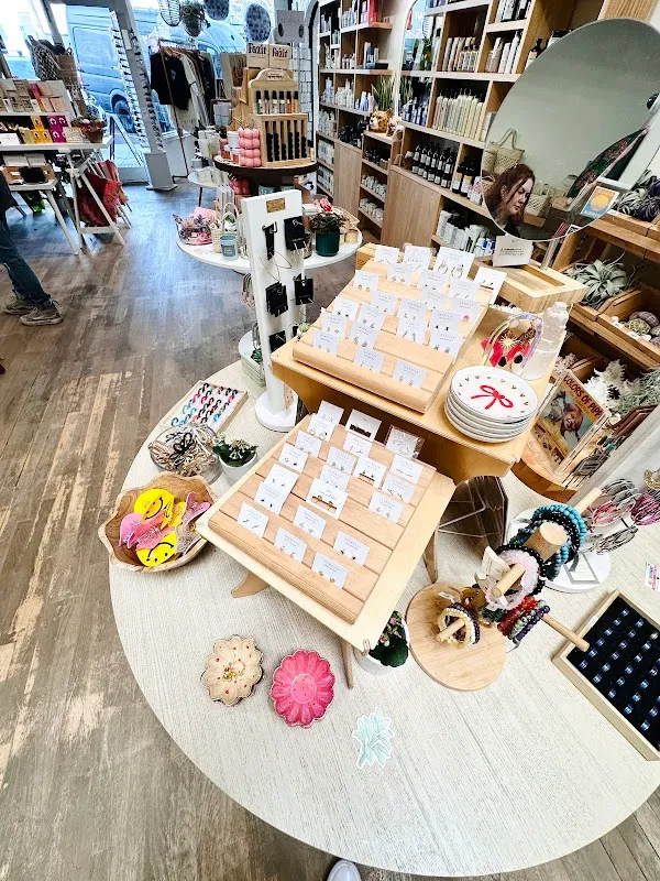 Station Salon & Boutique