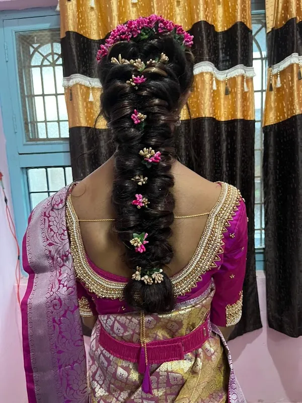 Sri Sai Makeup studio