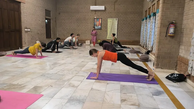 Govardhan School Of Yoga