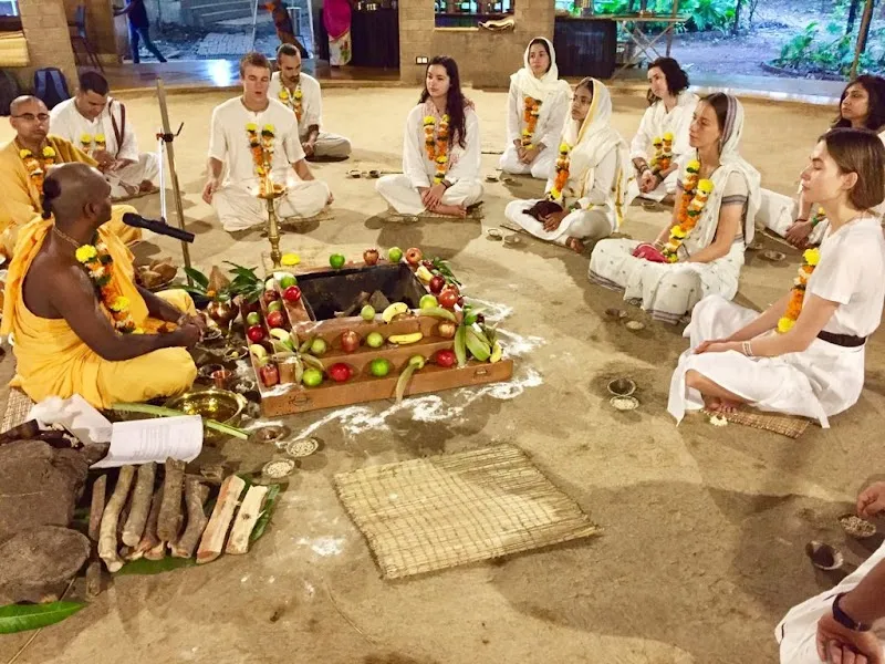 Govardhan School Of Yoga