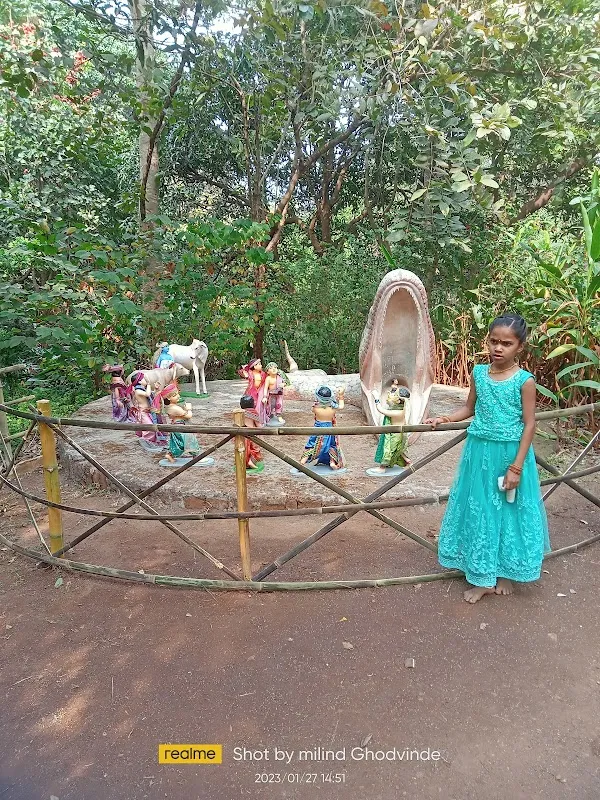 Govardhan School Of Yoga