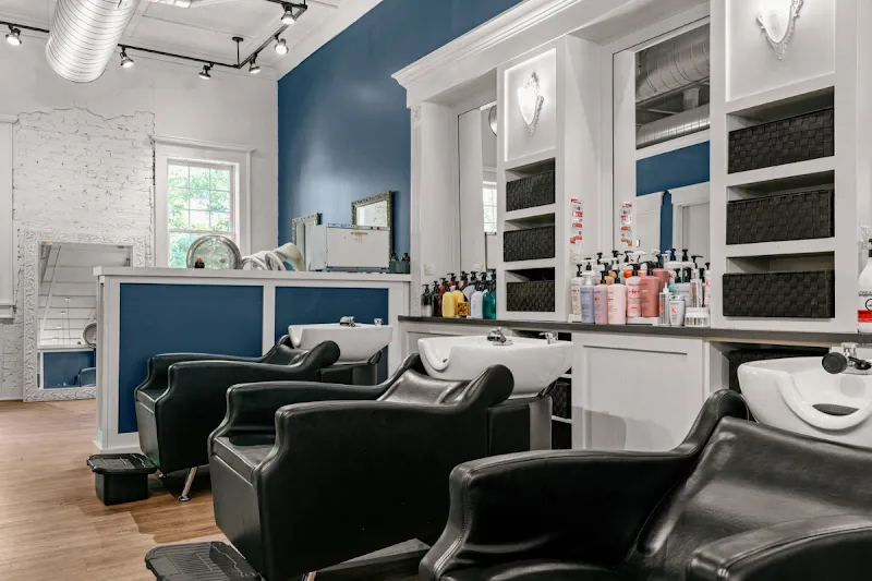 Urban Evolution Salon