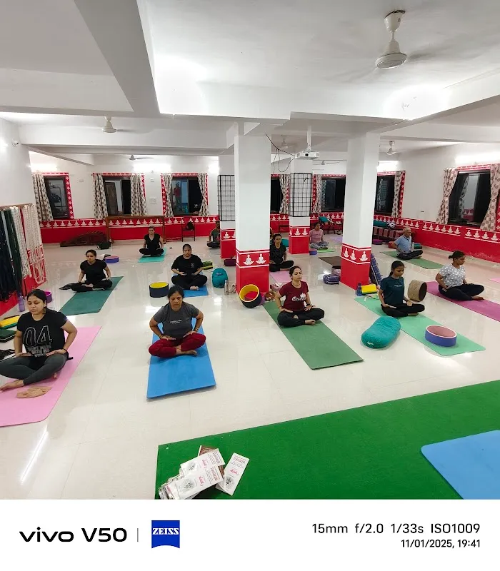 Yoganannd Yogtherapy and Naturopathy Center