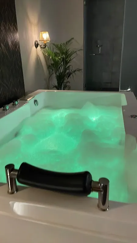 Lux Thai Spa - New BEL Road