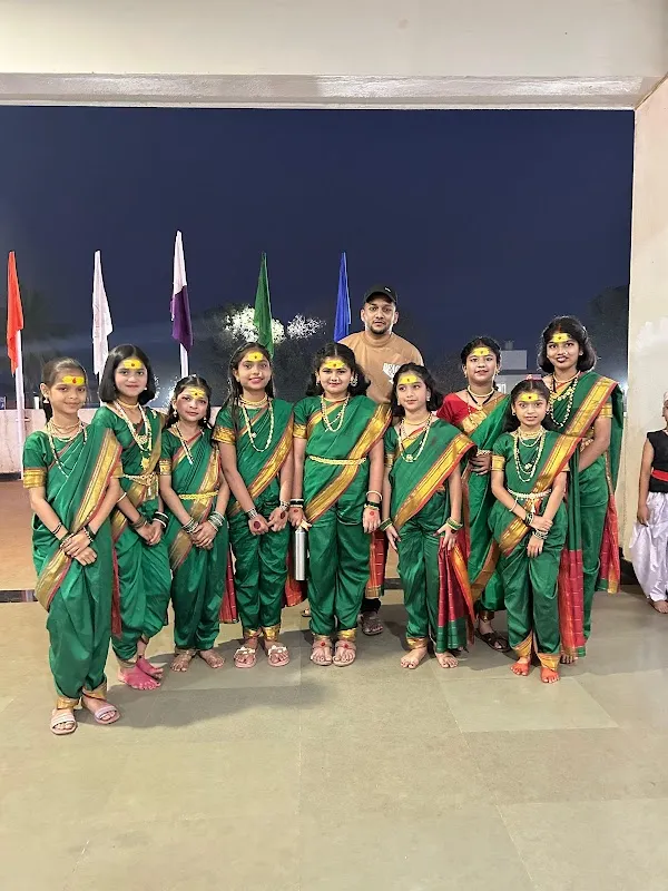 Vinu dance studio / Weeding Dance & Sangeet Choreography