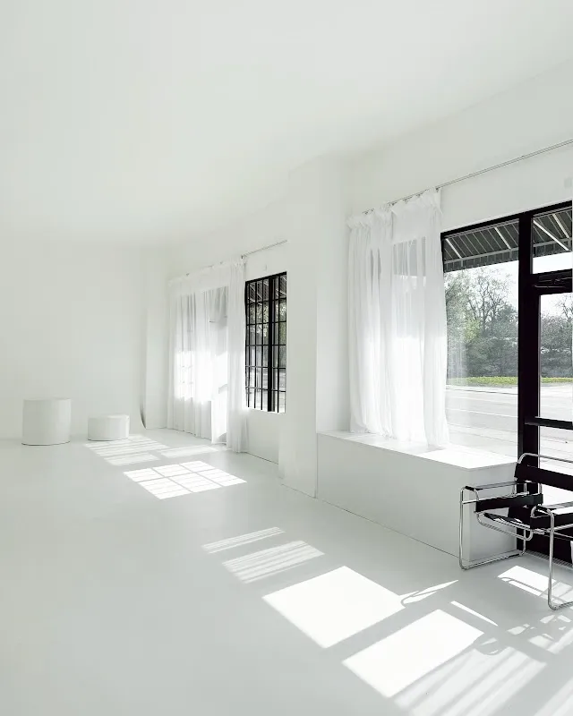 Gallery 48