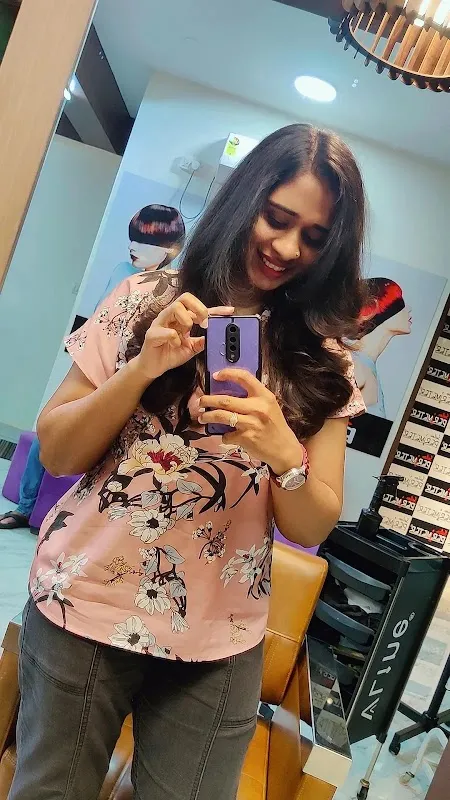 Salon Perimeter RT Nagar