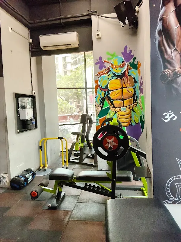 IRON KING FITNESS