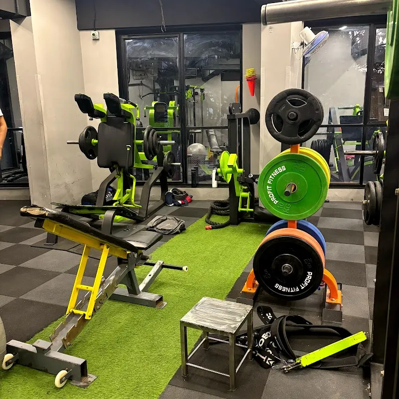 IRON KING FITNESS