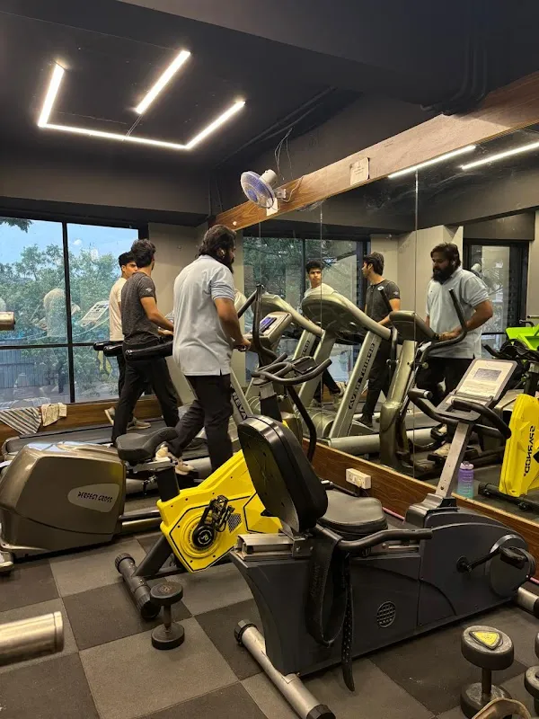IRON KING FITNESS