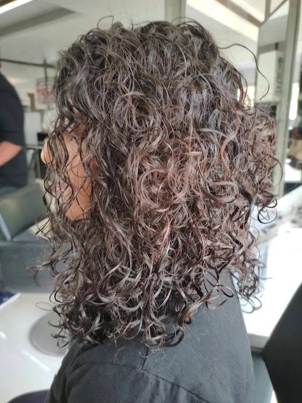 Bounce Unisex Salon, Lavelle road