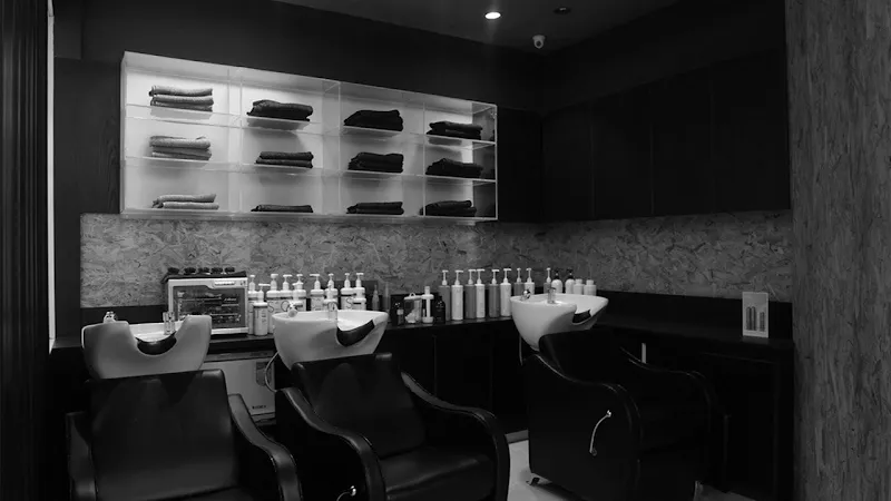 Bounce Unisex Salon, Lavelle road