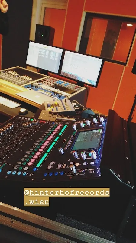 Hinterhof Records