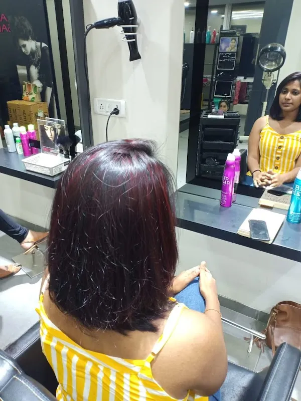 Lakme Salon in Hemu Kalani Marg,Chembur East,Mumbai