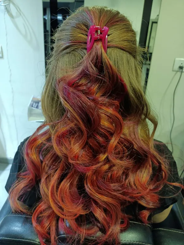 Lakme Salon in Hemu Kalani Marg,Chembur East,Mumbai