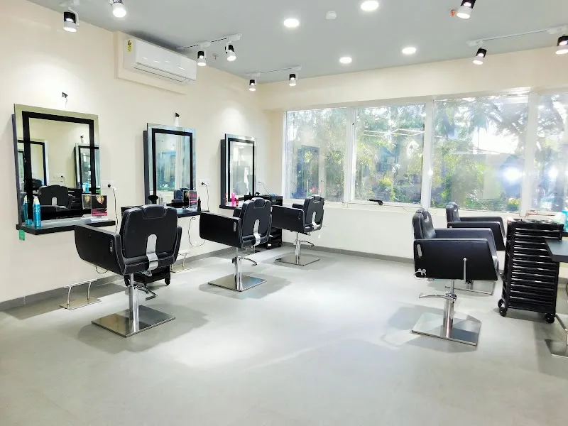 Lakme Salon in Hemu Kalani Marg,Chembur East,Mumbai