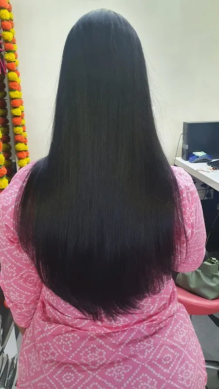 Lakme Salon in Hemu Kalani Marg,Chembur East,Mumbai