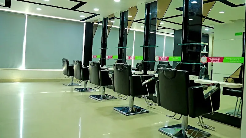 Green Trends Unisex Salon, Bandlaguda Jagir, Rangareddy