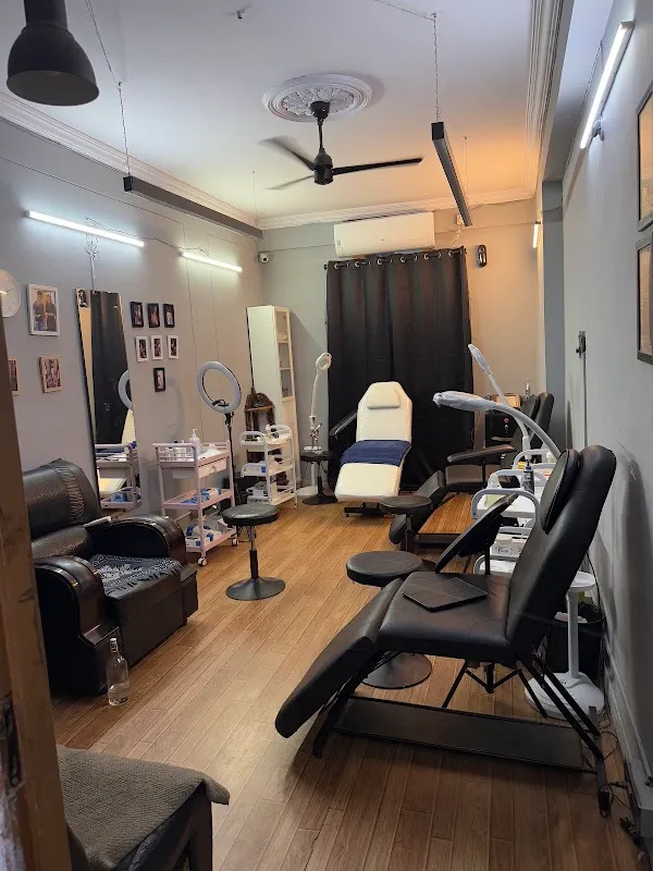 Arttitude Tattoo shop & Piercing studio