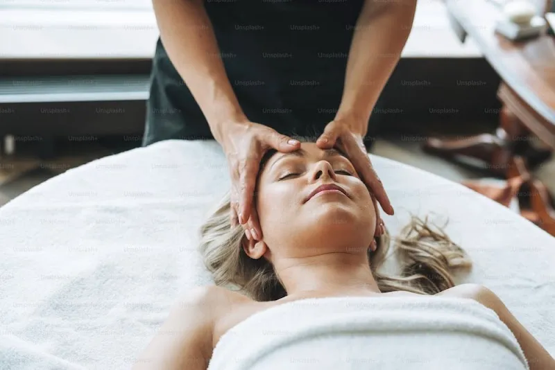 B2B Massage Center