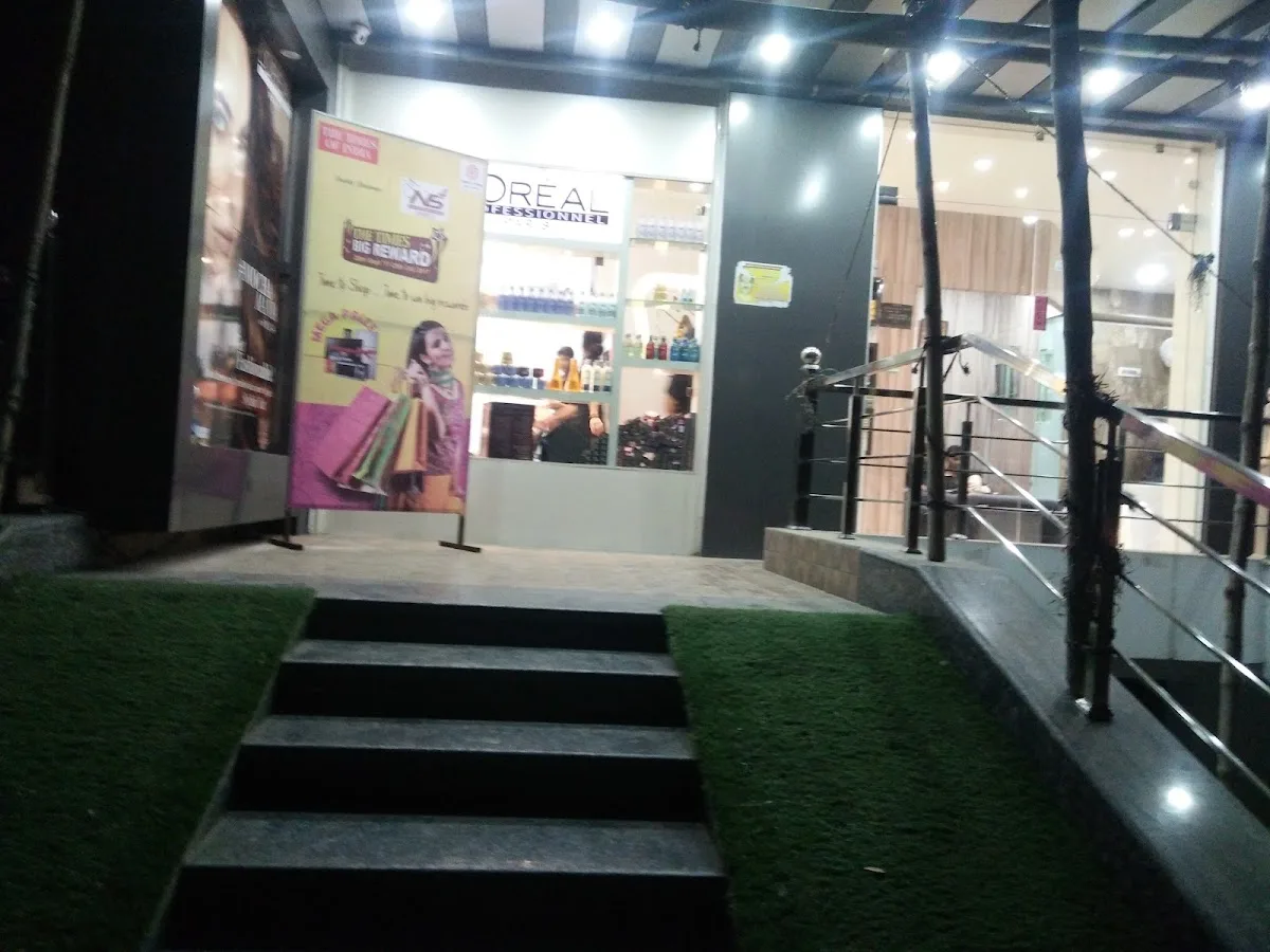 Ns4 Salon Swarn Jayanti Nagar