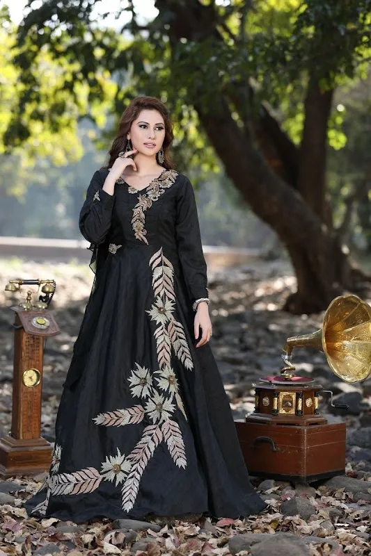 Alive Kraft Studio | Professional studio available for rent in Mumbai | Fashion photoshoot | photography studio