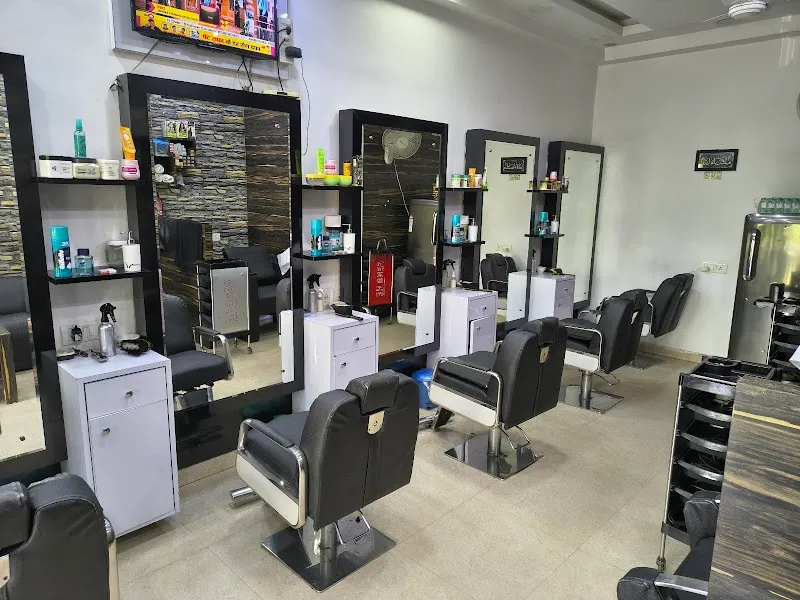 New Paris Salon