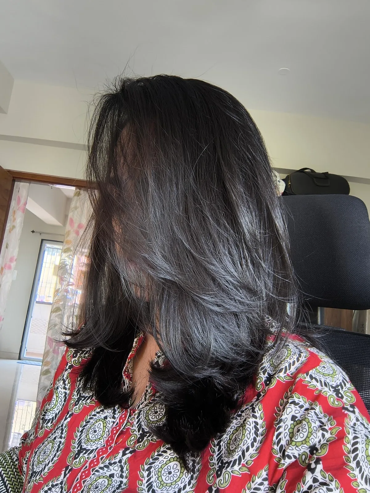 Lola's Unisex-Family Salon