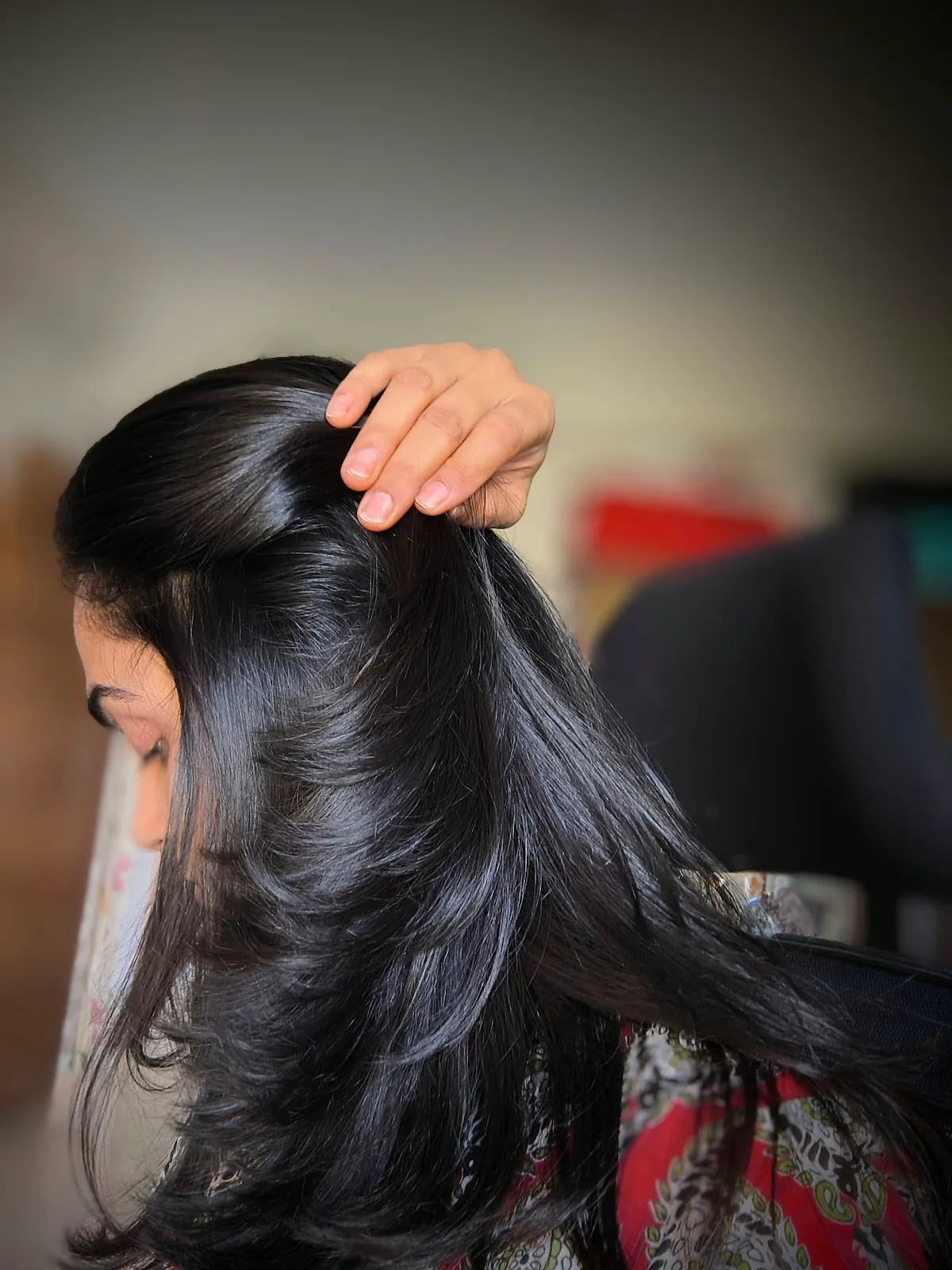 Lola's Unisex-Family Salon