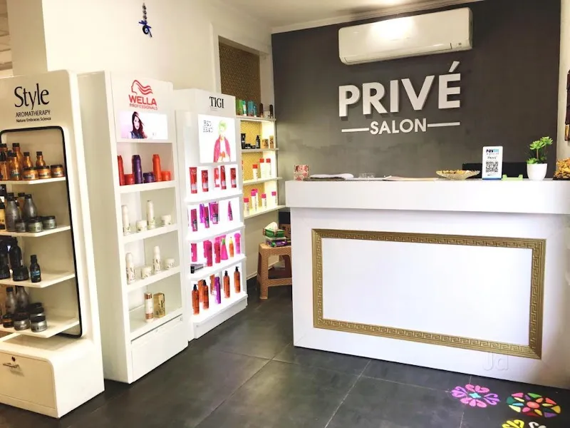 Prive Salon