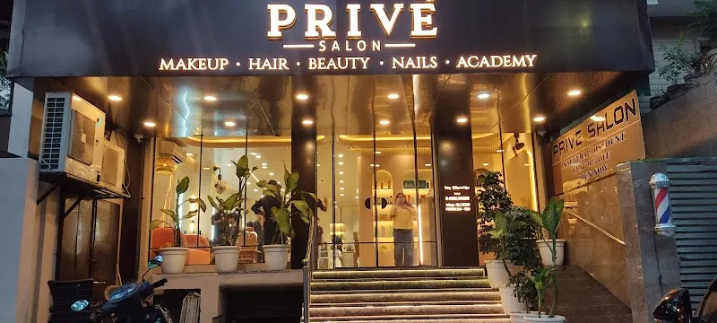Prive Salon