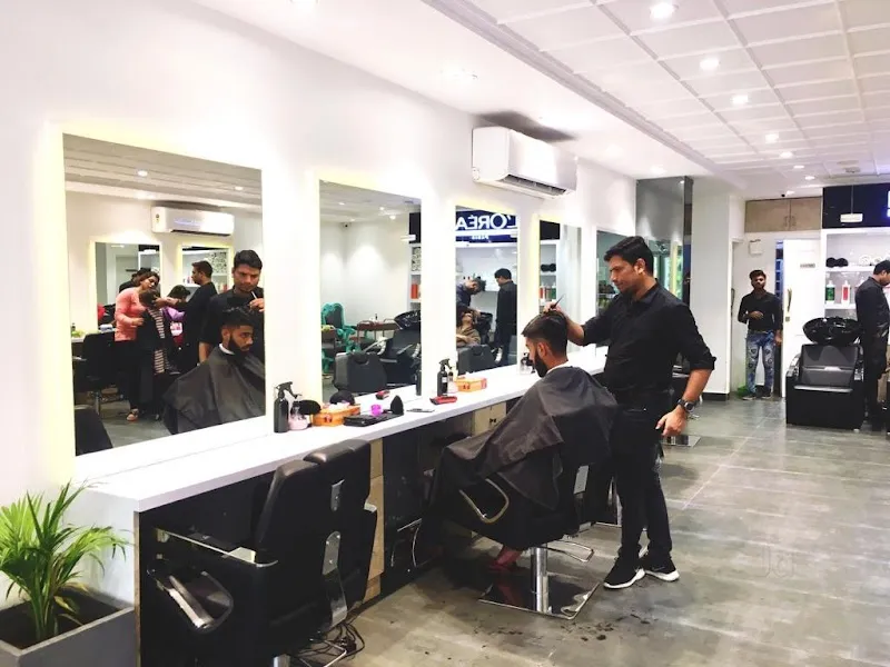Prive Salon