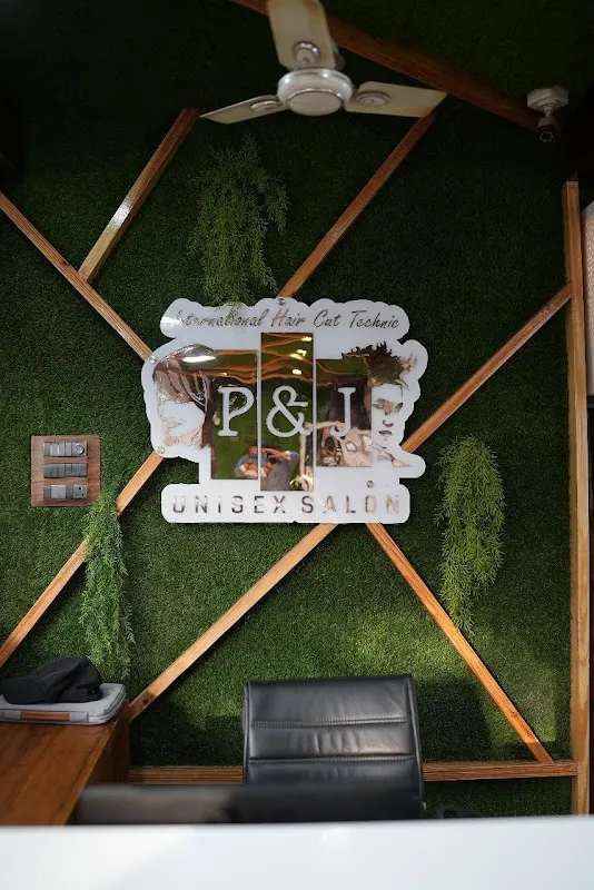 Priti and Jay : Hair & Beauty Salon : Navi Peth
